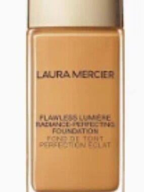 Laura Mercier Flawless Lumière Foundation – 3W2 Golden 💛 Radiant Glow